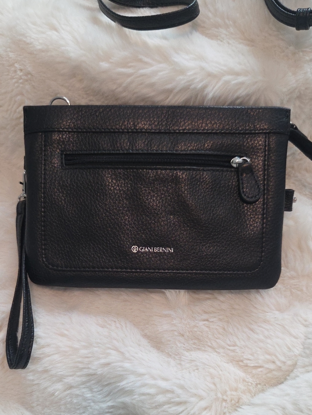 Giani Bernini Black Leather Crossbody with Front Zip
